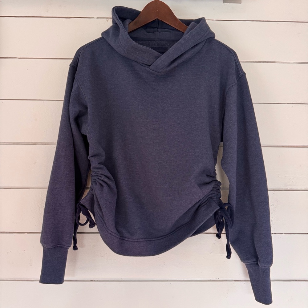 Aerie Ruched Side hoodie in navy blue. Size: XSmall - Picture 3 of 12